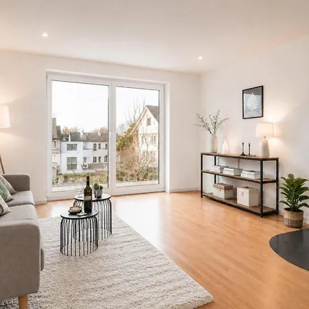 Schoene In Zentrum Apartament *